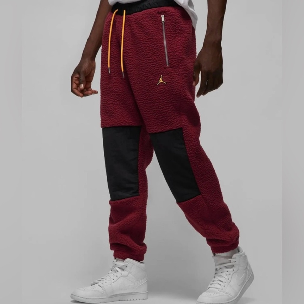 Nike Air Jordan Men's Winter Sherpa Joggers Pants Cherrywood Red Size XXL